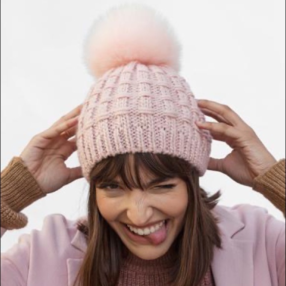 Kyi Kyi Pom knit beret/beanie - Picture 15 of 16